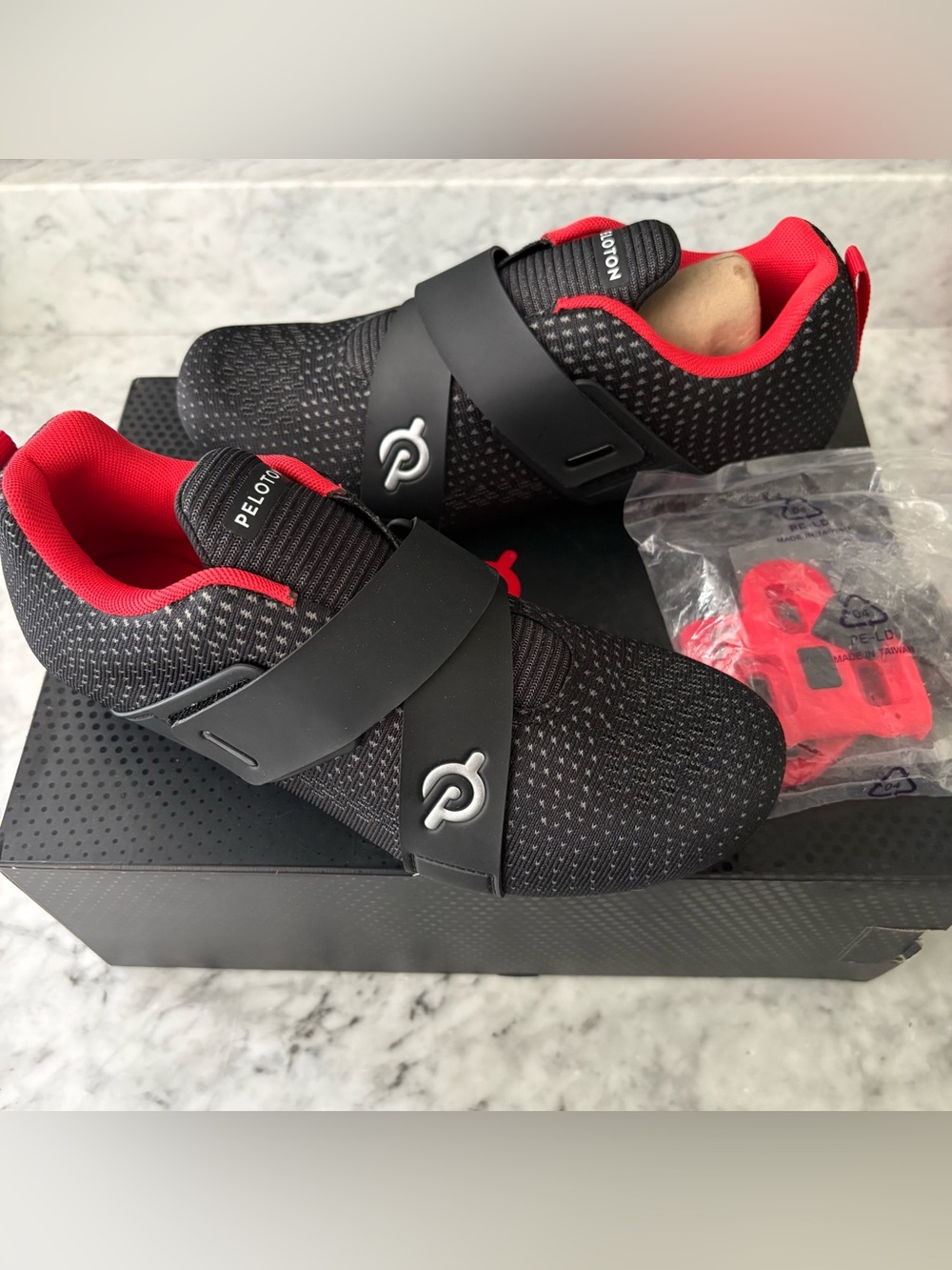Peloton Black Altos Red Men's Athletic Cycling Shoes Size 11 Men / 12.5 Women